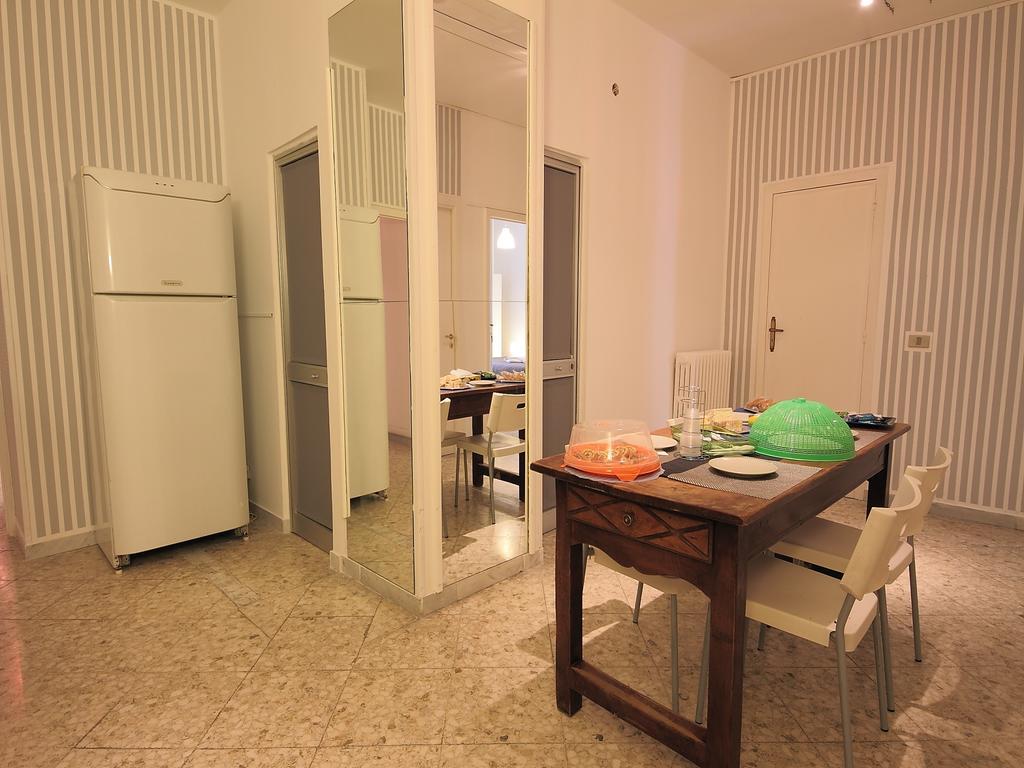 Guest House Stazione Centrale Bari Habitación foto